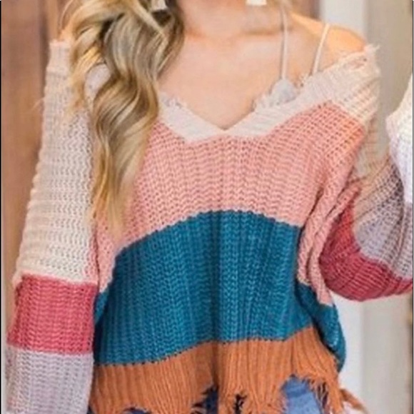 Color Block Distressed Sweater - Picture 4 of 4
